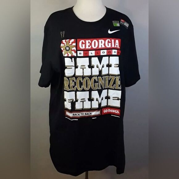 NWT Mens Georgia Bulldogs Back To Back Football Narional Champions Nike Medium| - Picture 1 of 6
